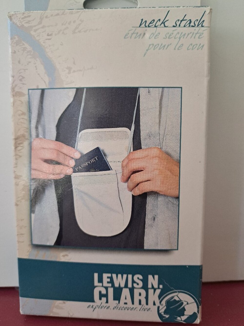 Lewis N Clark Document Pouch